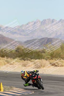 media/Nov-16-2025-Race Pace (Sun) [[8c5fa54630]]/Non Verified Riders (1st 20 Minutes)/2-Turn 10 (1010am)/